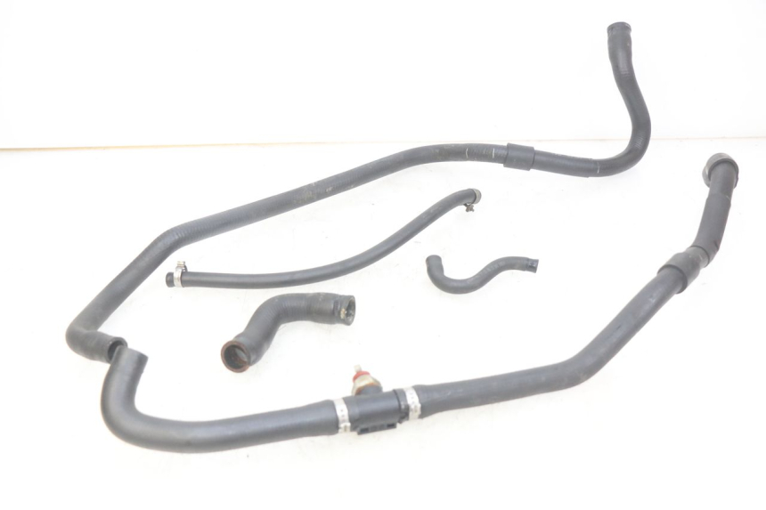 photo de DURITE RADIATEUR PIAGGIO XEVO - X EVO 125 (2007 - 2017) - Vue principale