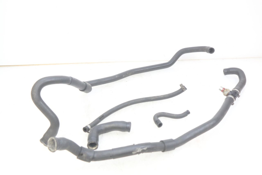 photo de DURITE RADIATEUR PIAGGIO XEVO - X EVO 125 (2007 - 2017) - Zoom état d’usage