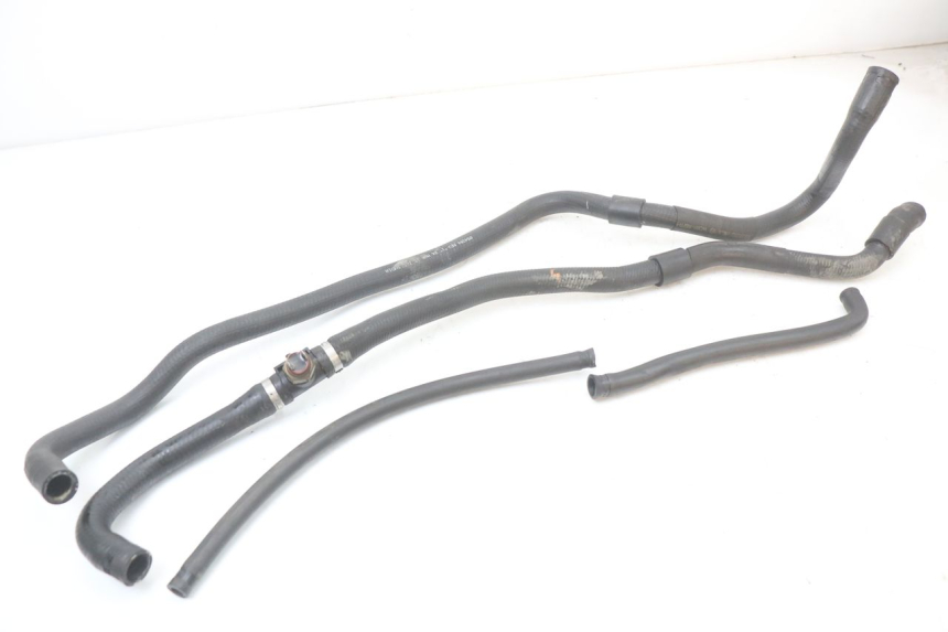 photo de DURITE RADIATEUR PIAGGIO XEVO - X EVO 125 (2007 - 2017) - Vue principale