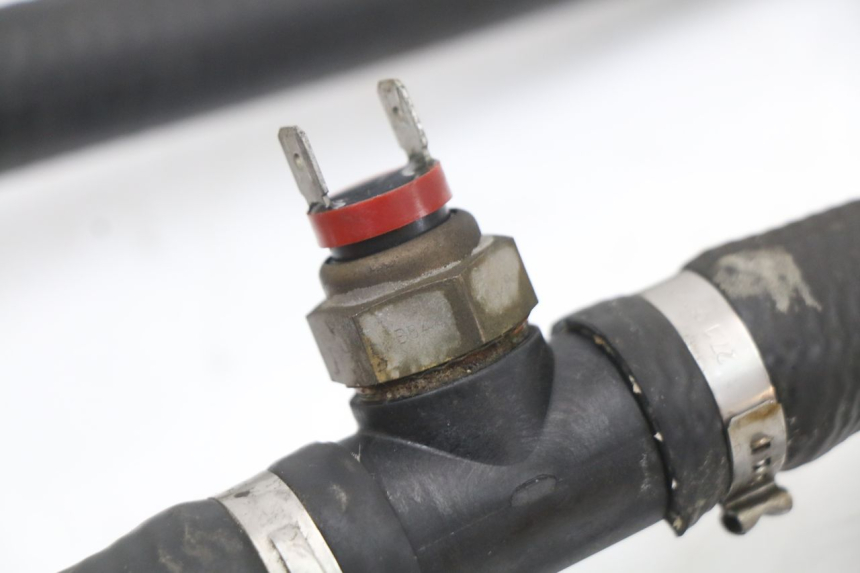 photo de DURITE RADIATEUR PIAGGIO XEVO - X EVO 125 (2007 - 2017) - Gros plan technique