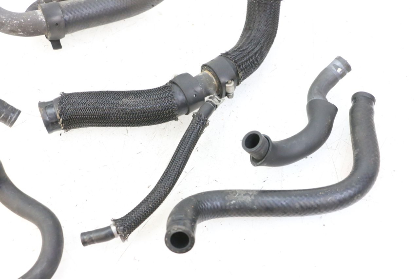 photo de DURITE RADIATEUR YAMAHA XJ6 600 (2008 - 2016) - Zoom état d’usage