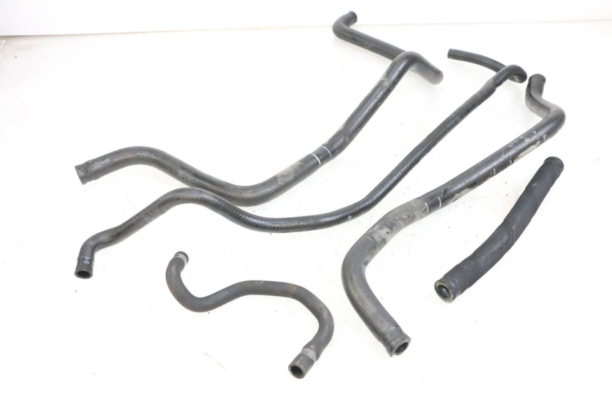 photo de DURITE RADIATEUR YAMAHA YP MAJESTY 125 (2002 - 2006) - Vue principale