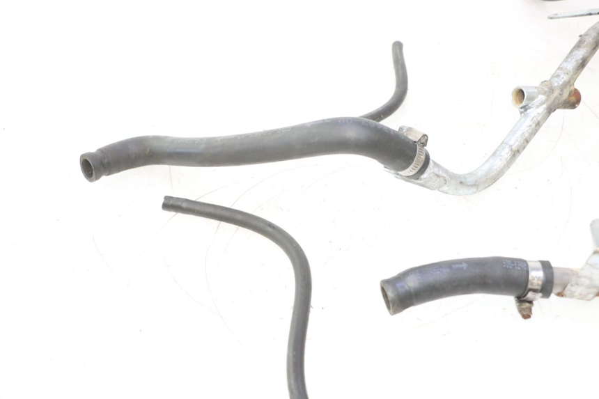 photo de DURITE RADIATEUR YAMAHA YP MAJESTY 125 (1998 - 2001) - Vue d’ensemble