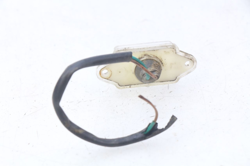 photo de ECLAIRAGE DE PLAQUE KYMCO AGILITY RS 2T 50 (2009 - 2013) - Zoom état d’usage