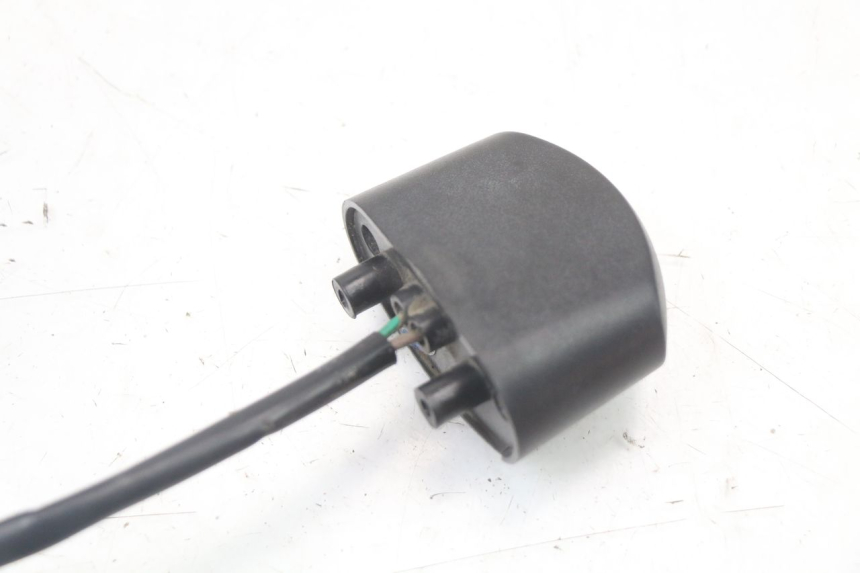 photo de ECLAIRAGE DE PLAQUE EBROH BRAVO GLE 1 (2020 - 2024) - Gros plan technique