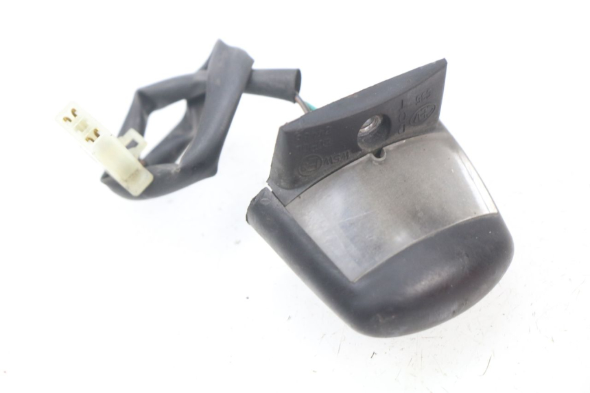 photo de ECLAIRAGE DE PLAQUE HONDA FES PANTHEON 125 (2003 - 2007) - Vue principale