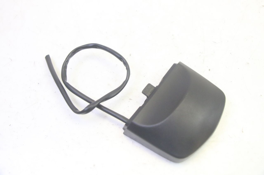 photo de ECLAIRAGE DE PLAQUE YAMAHA FJR ABS 1300 (2006 - 2012) - Zoom état d’usage