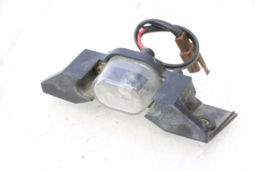 photo de ECLAIRAGE DE PLAQUE KAWASAKI GPX F ZX750F 750 (1986 - 1990) - Détail de la pièce