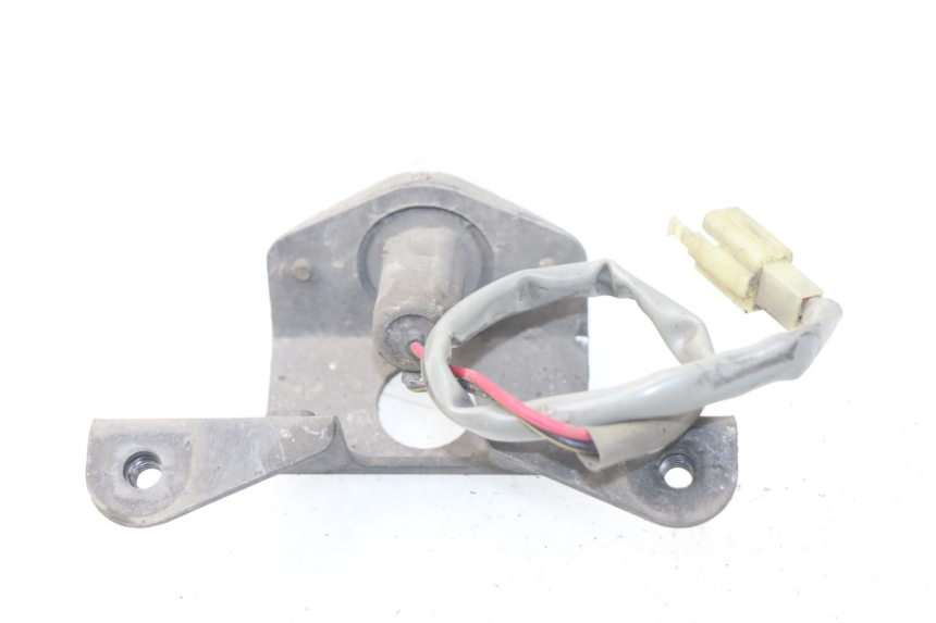 photo de ECLAIRAGE DE PLAQUE KAWASAKI GPZ S 500 (1994 - 2005) - Détail de la pièce