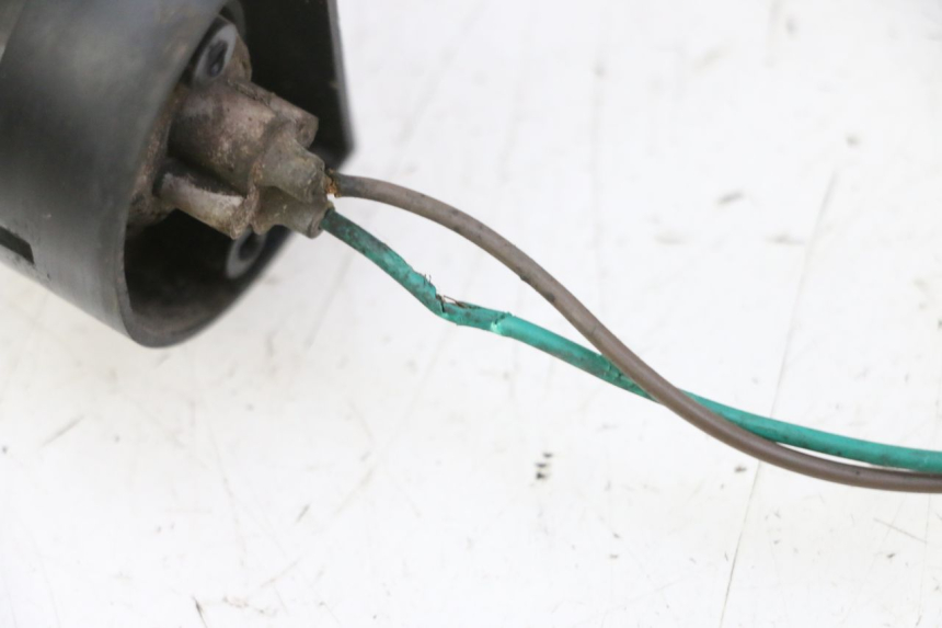 photo de ECLAIRAGE DE PLAQUE KYMCO GRAND DINK 125 (2008 - 2014) - Vue d’ensemble