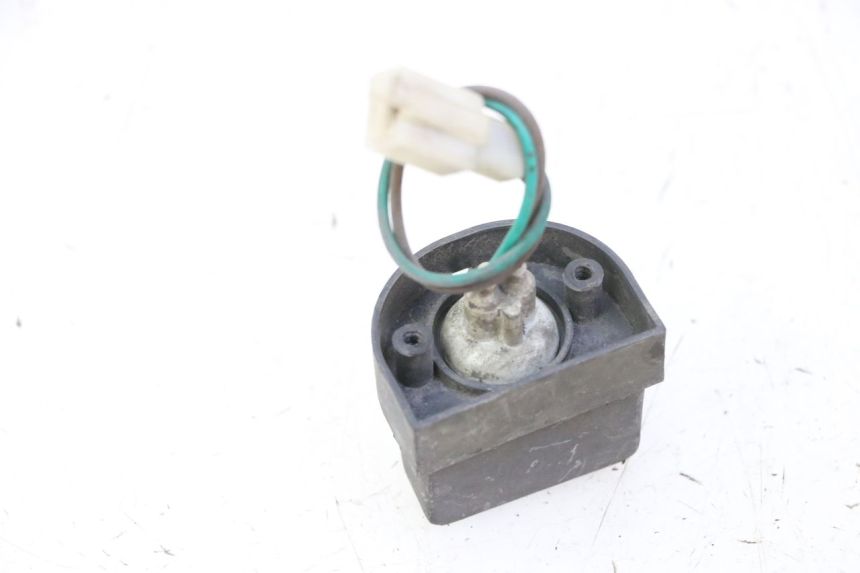 photo de ECLAIRAGE DE PLAQUE KYMCO GRAND DINK 125 (2002 - 2007) - Zoom état d’usage