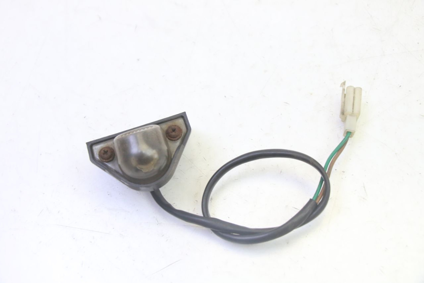 photo de ECLAIRAGE DE PLAQUE DAELIM HISTORY 125 (2001 - 2002) - Zoom état d’usage