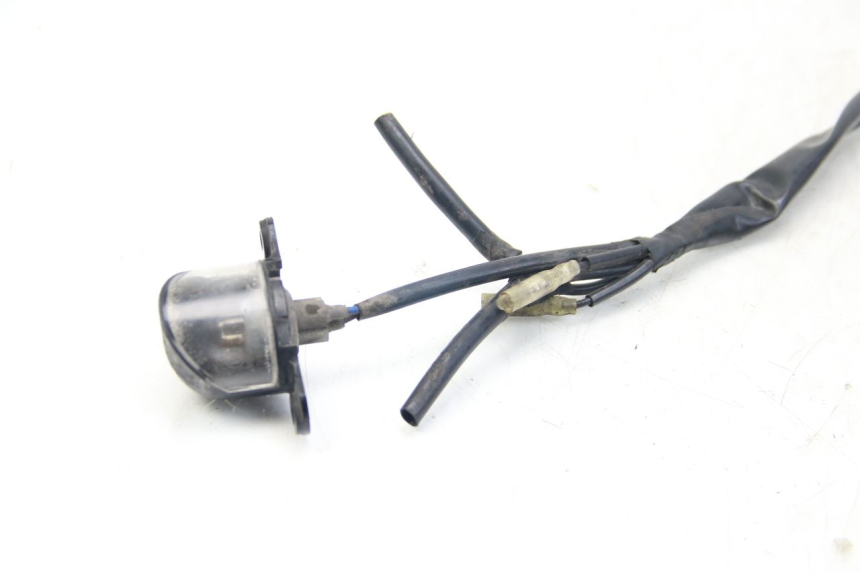 photo de ECLAIRAGE DE PLAQUE YAMAHA HW XENTER 125 (2011 - 2017) - Zoom état d’usage