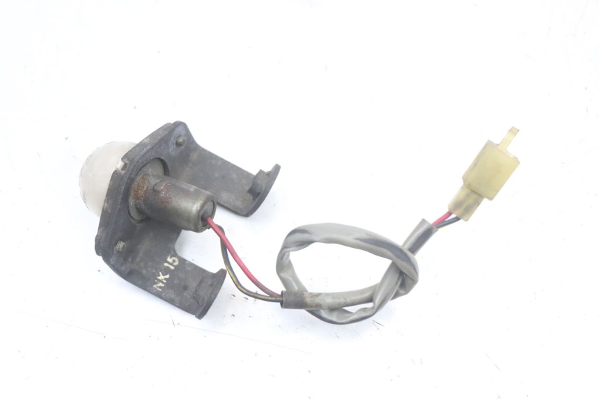 photo de ECLAIRAGE DE PLAQUE KAWASAKI GTR 1000 (1994 - 2004) - Gros plan technique