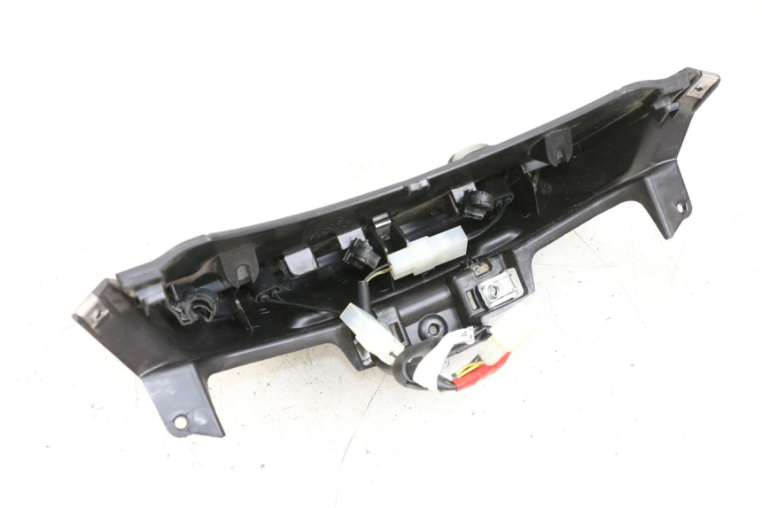 photo de ECLAIRAGE DE PLAQUE PIAGGIO MP3 HPE 350 (2018 - 2020) - Gros plan technique