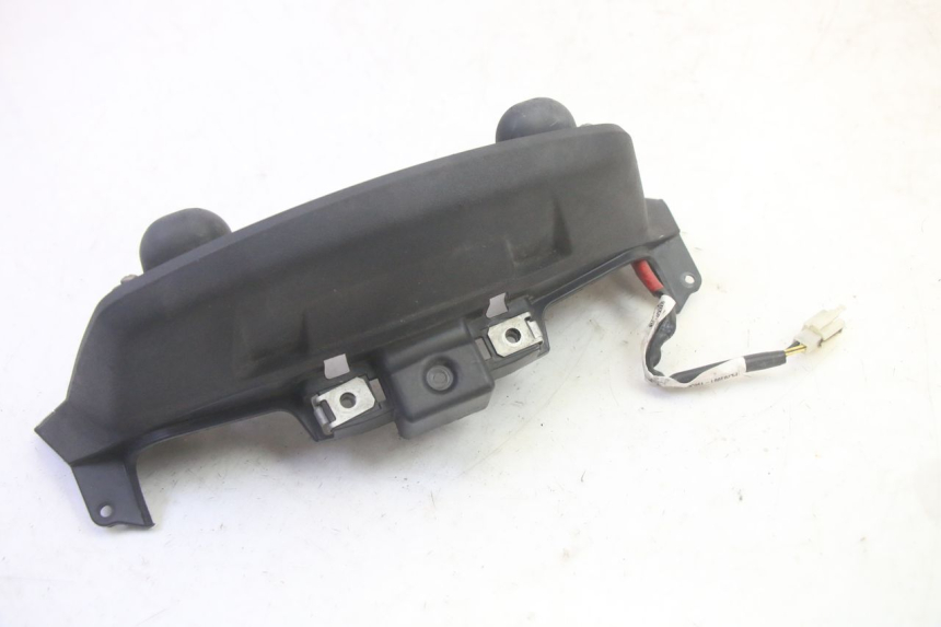 photo de ECLAIRAGE DE PLAQUE PIAGGIO MP3 HPE 350 (2018 - 2020) - Autre angle de vue