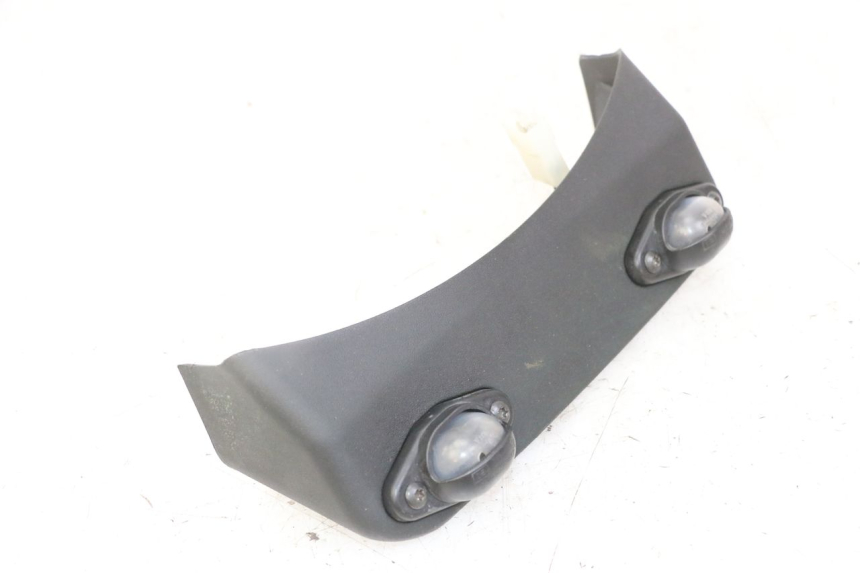photo de ECLAIRAGE DE PLAQUE PIAGGIO MP3 LT 300 (2010 - 2016) - Vue d’ensemble