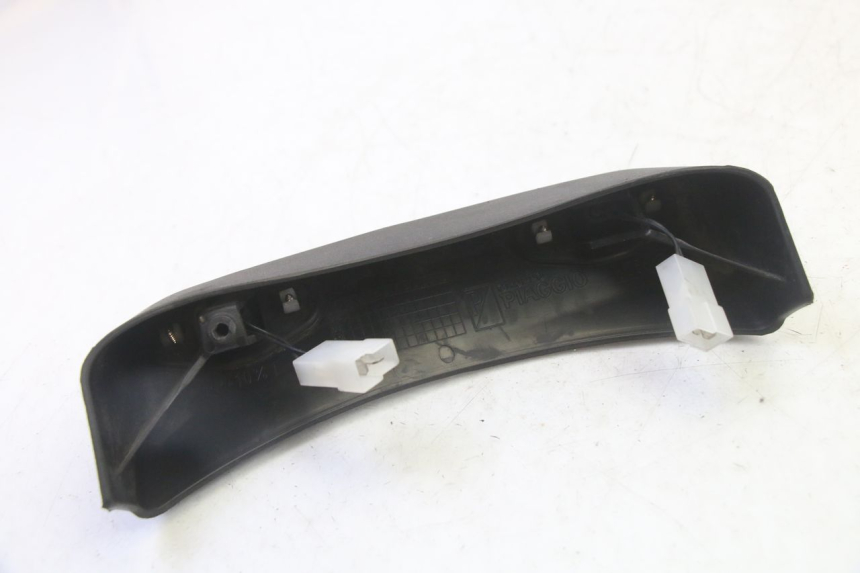 photo de ECLAIRAGE DE PLAQUE PIAGGIO MP3 LT 300 (2010 - 2016) - Vue d’ensemble