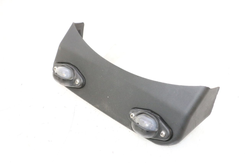 photo de ECLAIRAGE DE PLAQUE PIAGGIO MP3 LT 300 (2010 - 2016) - Gros plan technique