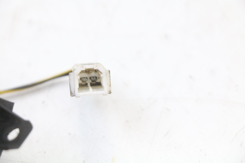 photo de ECLAIRAGE DE PLAQUE PIAGGIO MP3 125 (2006 - 2014) - Autre angle de vue