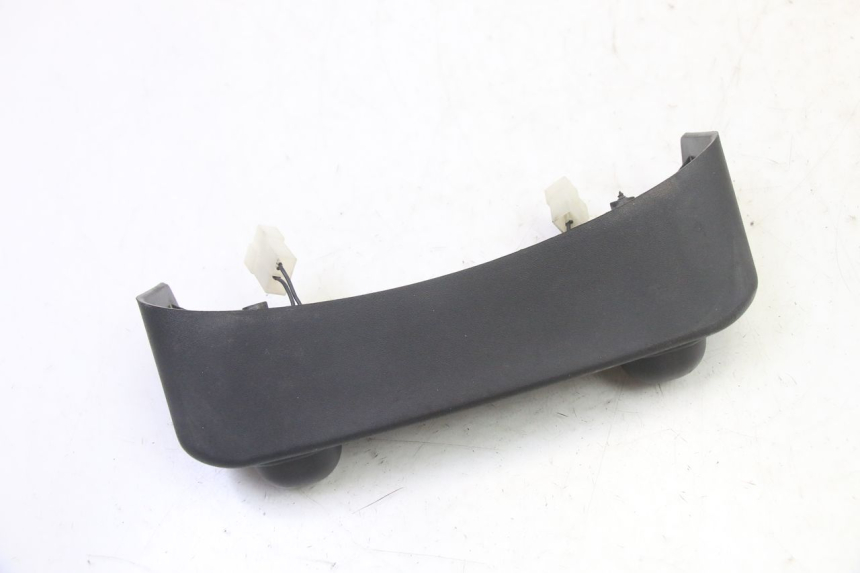 photo de ECLAIRAGE DE PLAQUE PIAGGIO MP3 RL 250 (2006 - 2010) - Vue d’ensemble