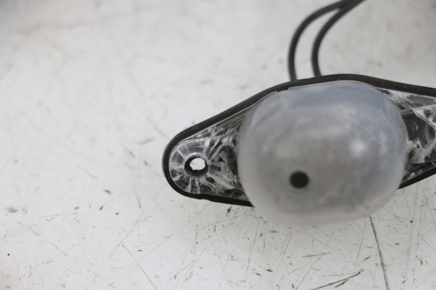 photo de ECLAIRAGE DE PLAQUE PIAGGIO MP3 RL 250 (2006 - 2010) - Marquages et références