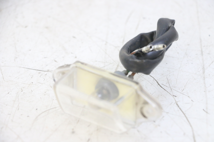 photo de ECLAIRAGE DE PLAQUE KYMCO LIKE 4T 50 (2019 - 2025) - Vue principale