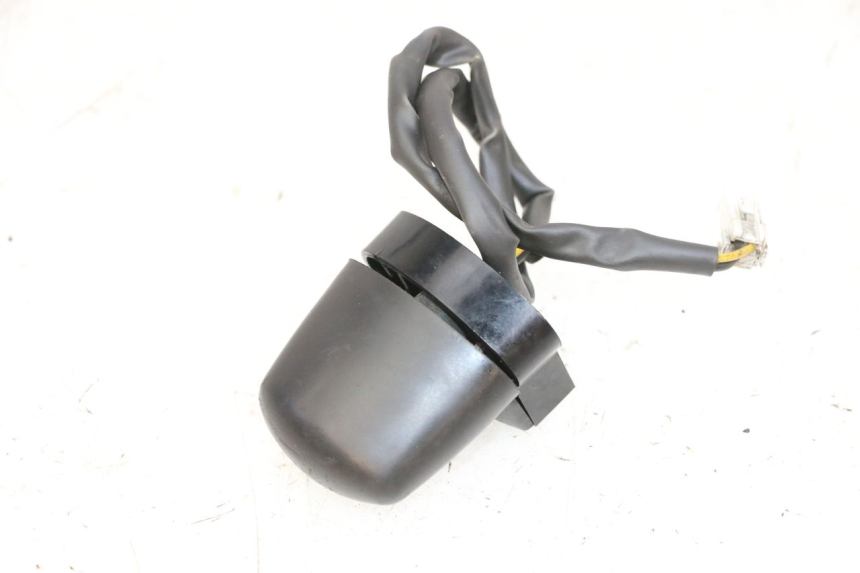 photo de ECLAIRAGE DE PLAQUE PIAGGIO NEW TYPHOON 50 (2018 - 2021) - Autre angle de vue