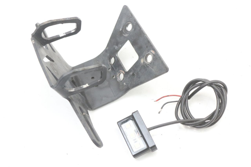 photo de ECLAIRAGE DE PLAQUE KAWASAKI NINJA 400 (2018 - 2023) - Autre angle de vue