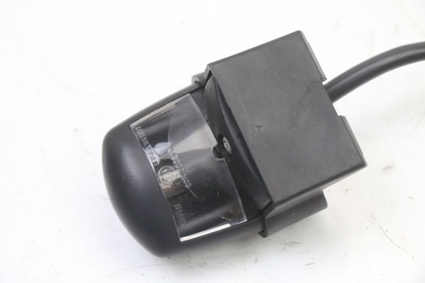 photo de ECLAIRAGE DE PLAQUE PIAGGIO NRG POWER PUREJET 50 (2018 - 2021) - Détail de la pièce