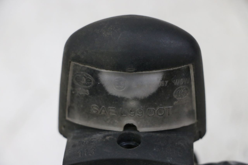 photo de ECLAIRAGE DE PLAQUE PEUGEOT SATELIS 125 (2013 - 2018) - Détail de la pièce