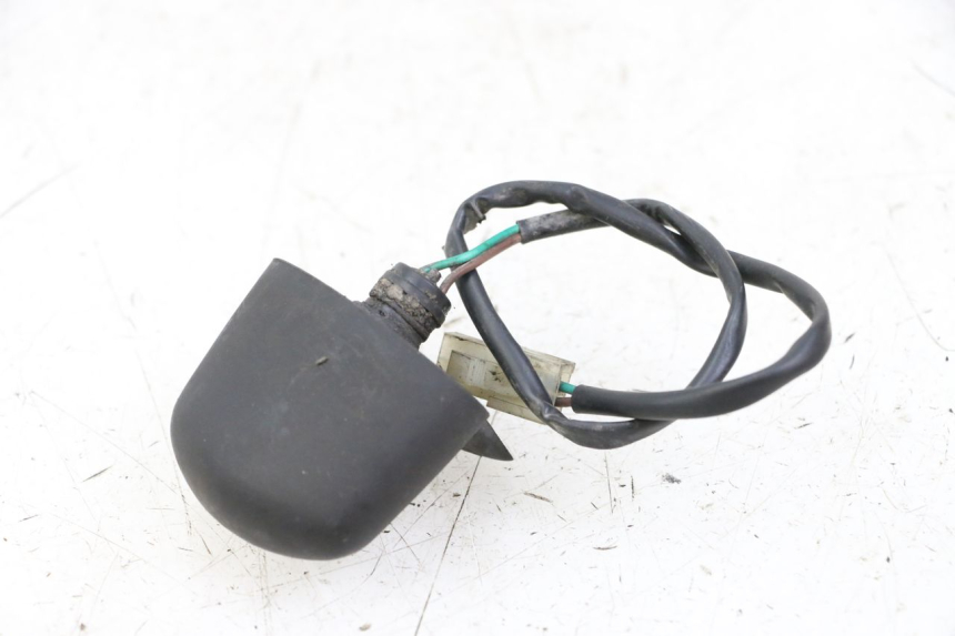 photo de ECLAIRAGE DE PLAQUE PEUGEOT SATELIS 125 (2013 - 2018) - Zoom état d’usage