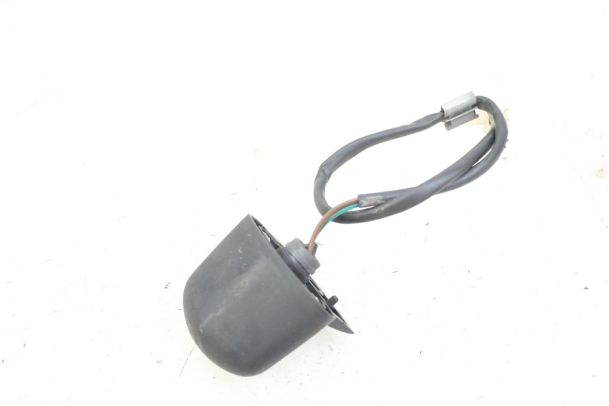 photo de ECLAIRAGE DE PLAQUE PEUGEOT SATELIS 125 (2013 - 2018) - Zoom état d’usage