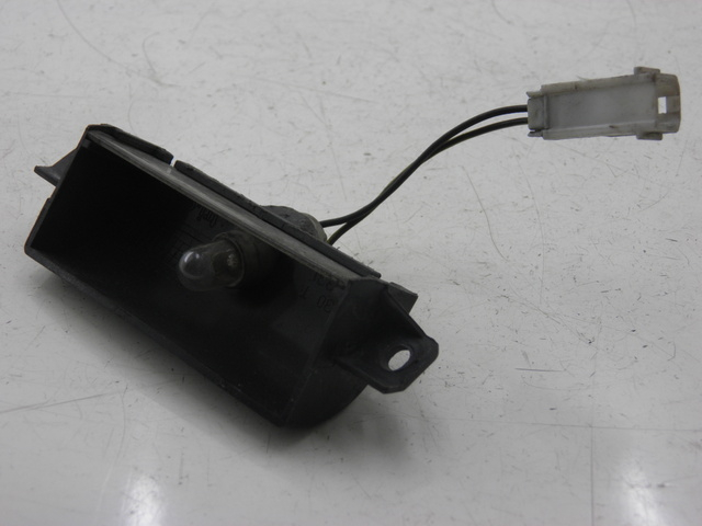 photo de ECLAIRAGE DE PLAQUE PIAGGIO X8 125 (2004 - 2007) - Vue principale