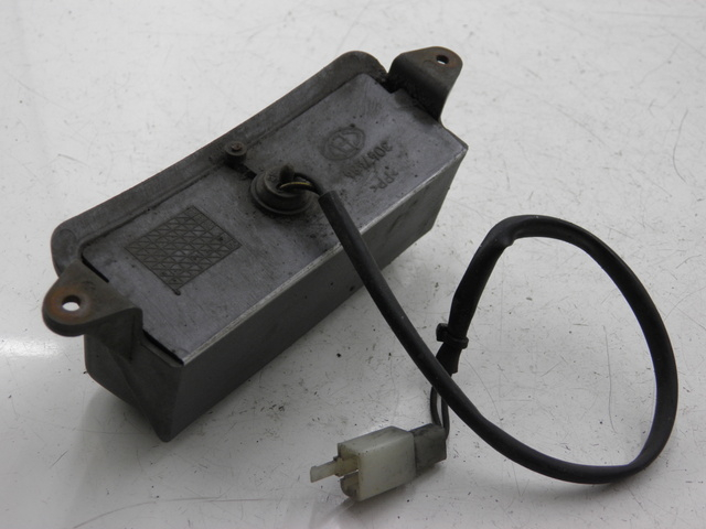 photo de ECLAIRAGE DE PLAQUE PIAGGIO X9 125 (2000 - 2003) - Détail de la pièce