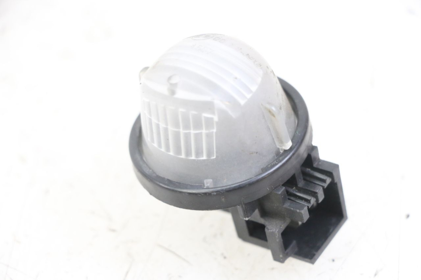 photo de ECLAIRAGE DE PLAQUE SUZUKI BURGMAN 125 (2018 - 2021) - Vue principale