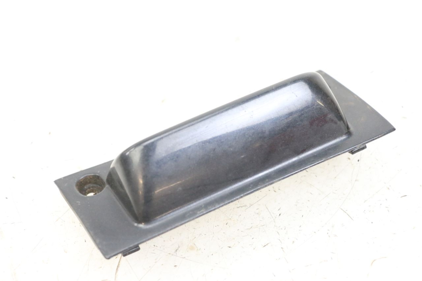 photo de ECLAIRAGE DE PLAQUE PIAGGIO TYPHOON 80 (1994 - 1997) - Détail de la pièce