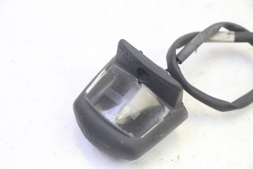 photo de ECLAIRAGE DE PLAQUE YAMAHA X-MAX XMAX 250 (2006 - 2009) - Détail de la pièce