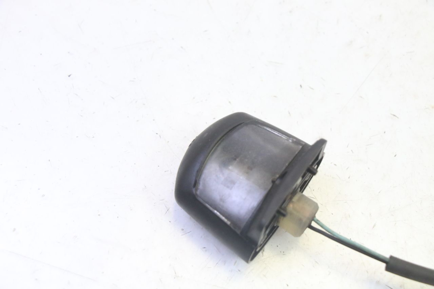 photo de ECLAIRAGE DE PLAQUE YAMAHA YP MAJESTY 125 (2007 - 2010) - Détail de la pièce