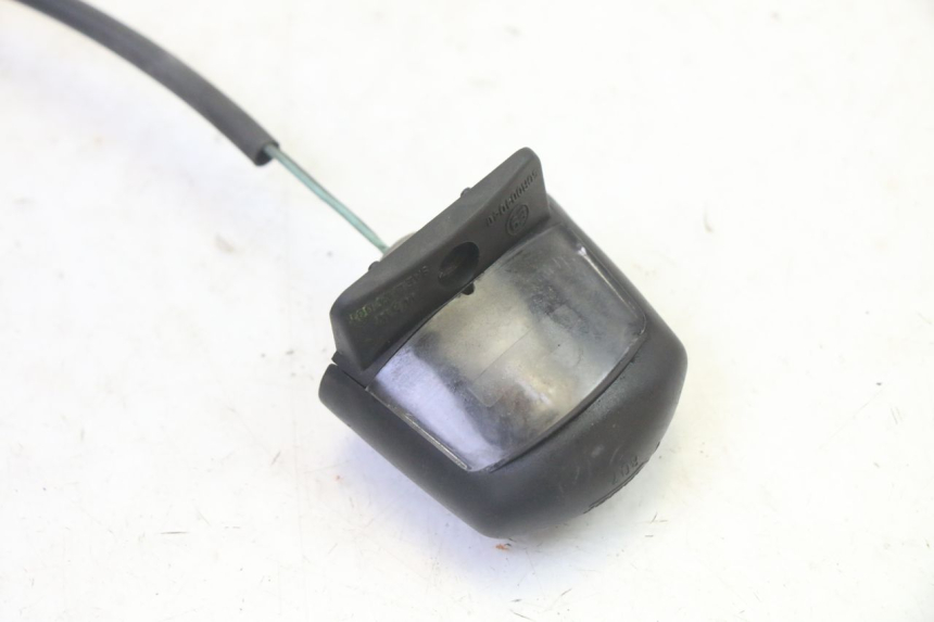 photo de ECLAIRAGE DE PLAQUE YAMAHA YP MAJESTY 125 (2007 - 2010) - Autre angle de vue