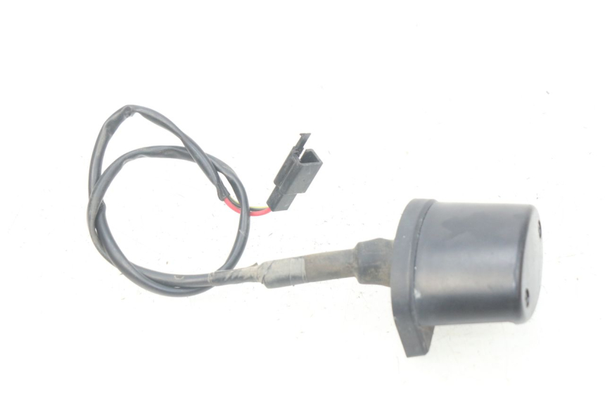 photo de ECLAIRAGE DE PLAQUE KAWASAKI Z S 750 (2003 - 2006) - Zoom état d’usage