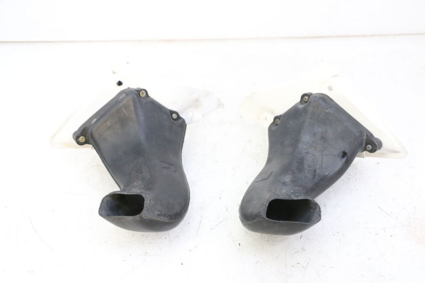 photo de ECOPE RADIATEUR YAMAHA FJ 36Y 1100 (1984 - 1985) - Zoom état d’usage