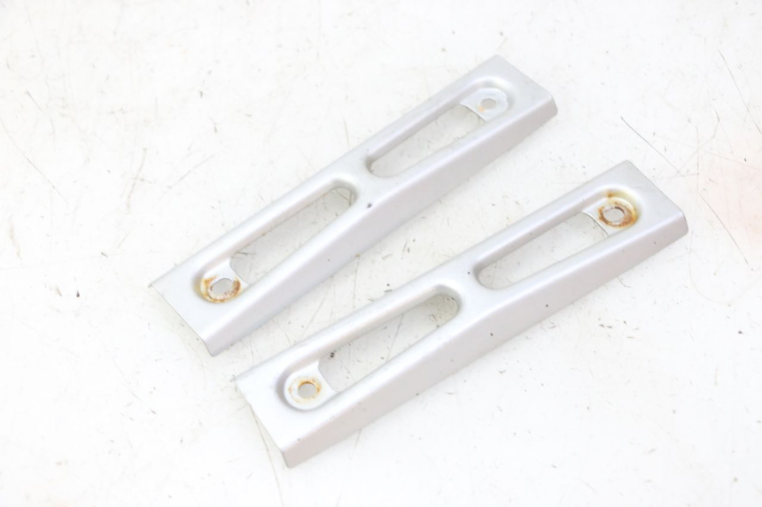 photo de ECOPE RADIATEUR YAMAHA FZ6 FAZER S2 600 (2007 - 2011) - Zoom état d’usage