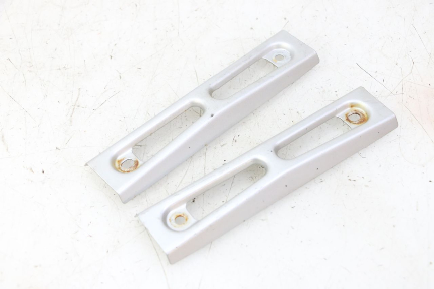 photo de ECOPE RADIATEUR YAMAHA FZ6 FAZER S2 600 (2007 - 2011) - Autre angle de vue