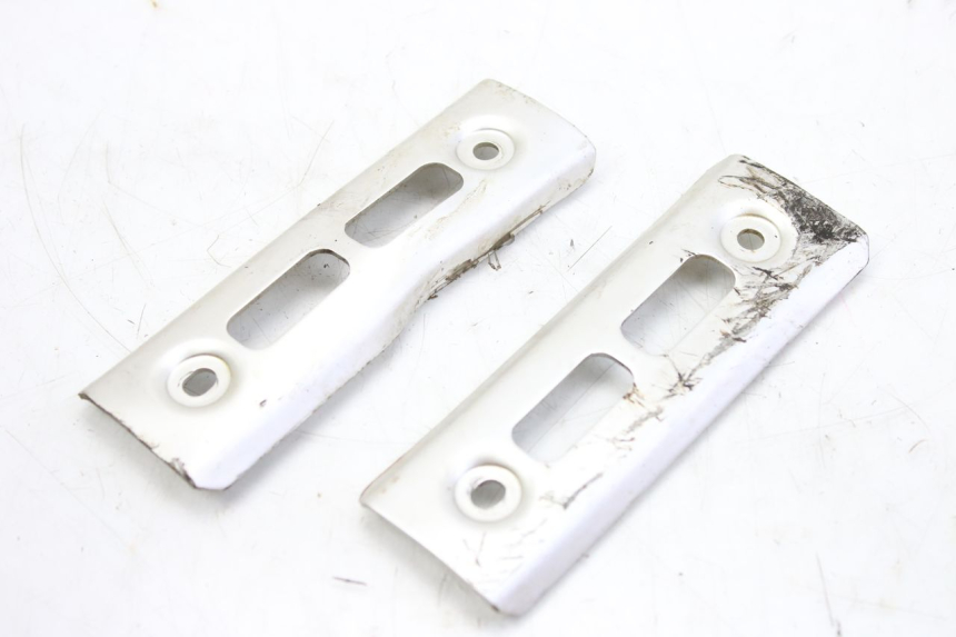 photo de ECOPE RADIATEUR YAMAHA FZS FAZER 600 (1998 - 2001) - Autre angle de vue