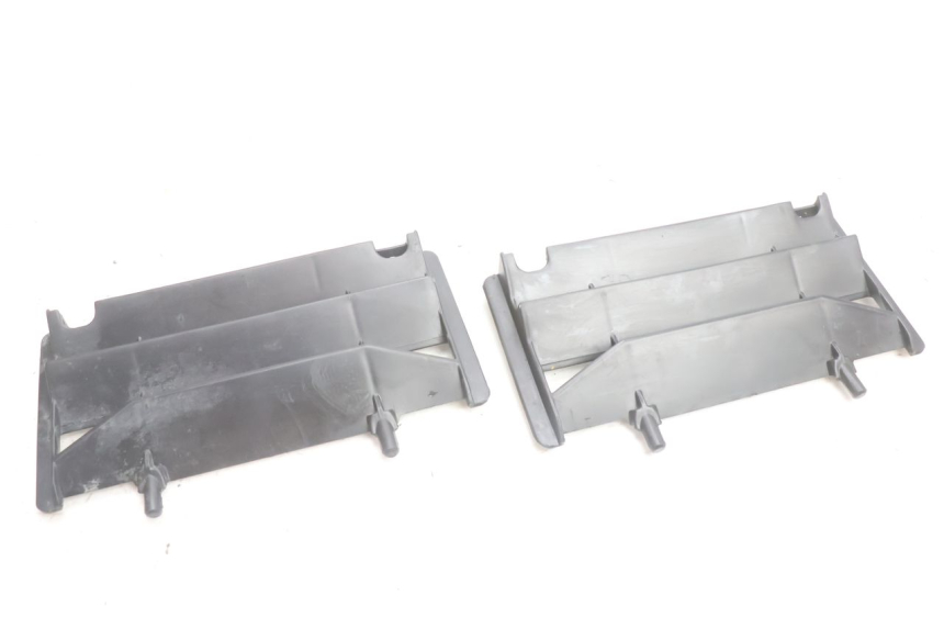 photo de ECOPE RADIATEUR RIEJU MRT PRO SUPERMOTARD 50 (2007 - 2018) - Autre angle de vue