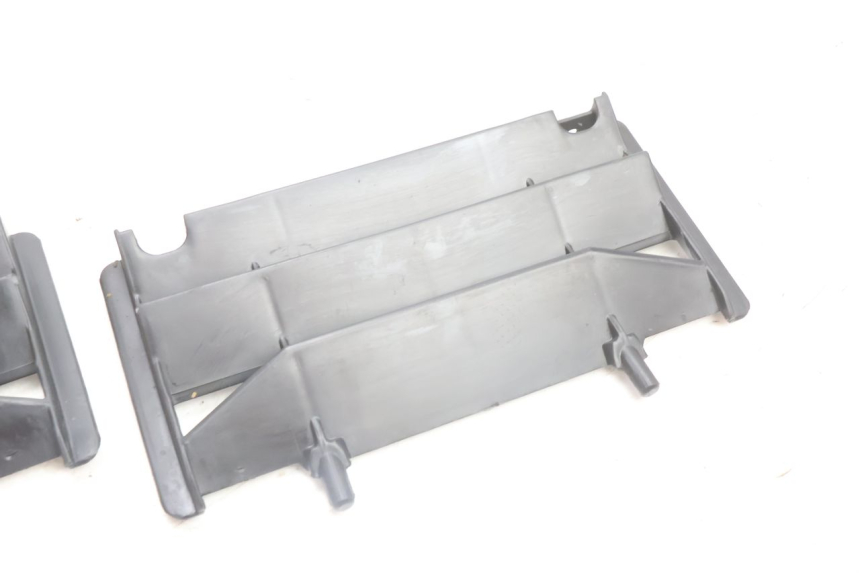 photo de ECOPE RADIATEUR RIEJU MRT PRO SUPERMOTARD 50 (2007 - 2018) - Vue d’ensemble