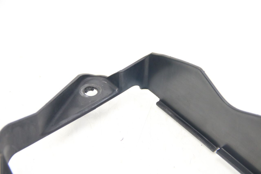 photo de ECOPE RADIATEUR SUZUKI SIXTEEN 125 (2008 - 2010) - Zoom état d’usage