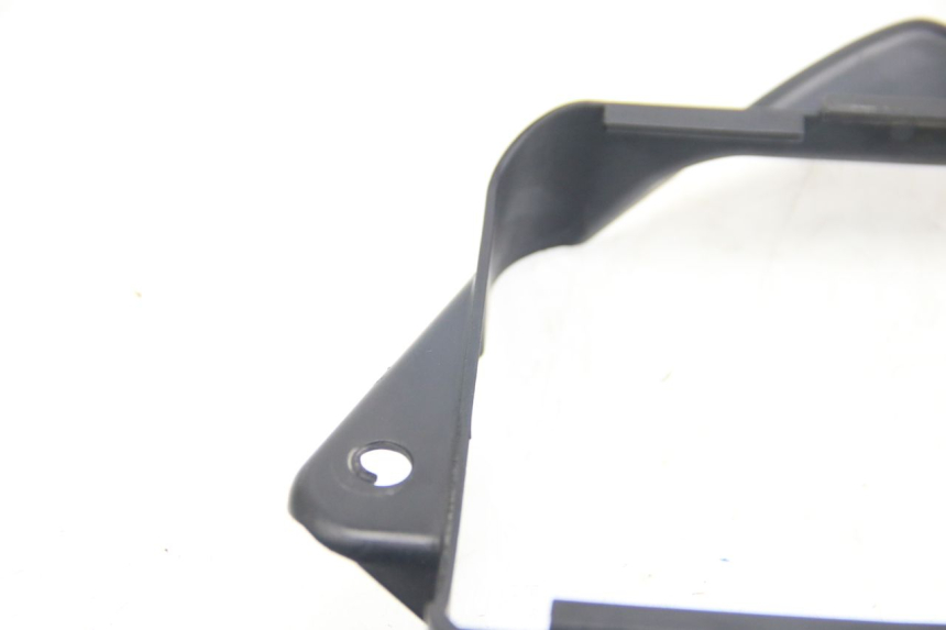 photo de ECOPE RADIATEUR SUZUKI SIXTEEN 125 (2008 - 2010) - Vue d’ensemble