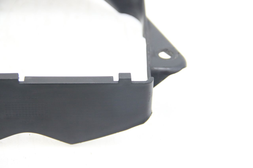 photo de ECOPE RADIATEUR SUZUKI SIXTEEN 125 (2008 - 2010) - État de surface